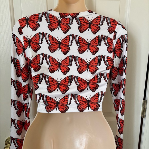Fashion Nova Blood Orange Butterfly Print Long Sleeve Crop Top Small - Picture 4 of 5